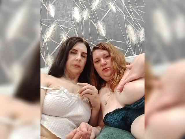 Badbadgirlss webcam