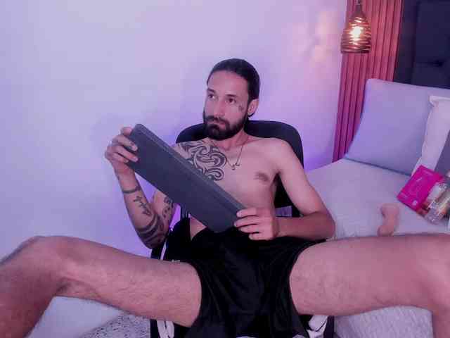 Alex-Val- Alex-Val-