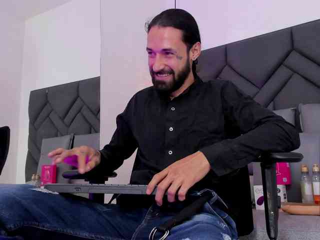 Alex-Val- Alex-Val-
