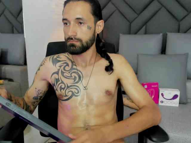 Alex-Val- Alex-Val-