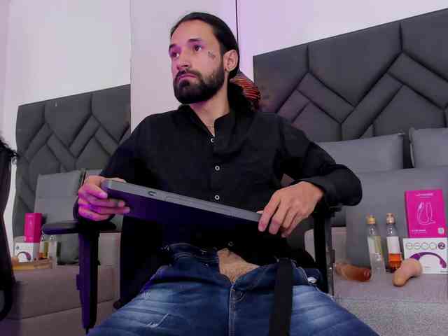 Alex-Val- Alex-Val-