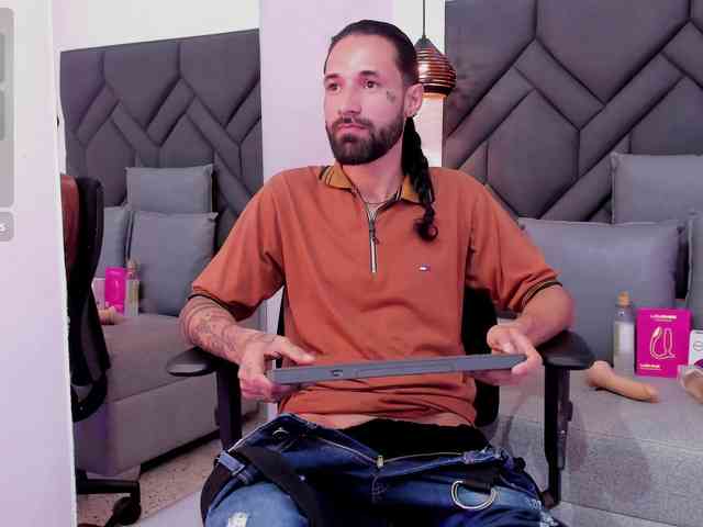 Alex-Val-