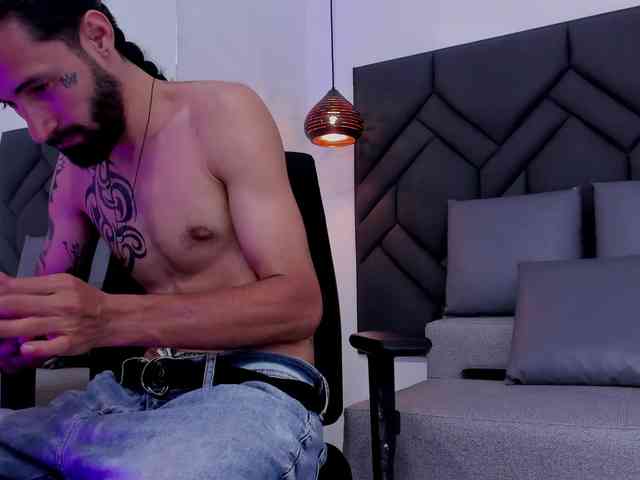Alex-Val- Alex-Val-