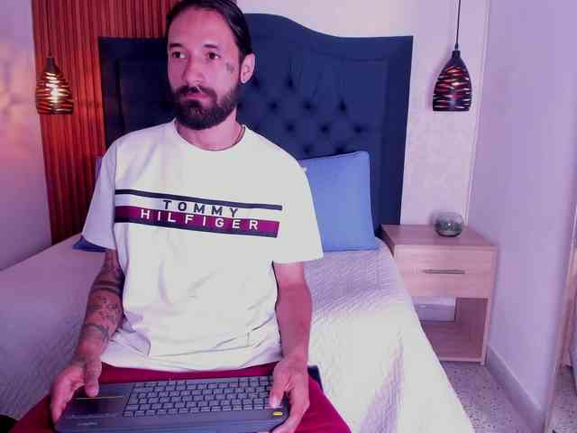 Alex-Val- Alex-Val-