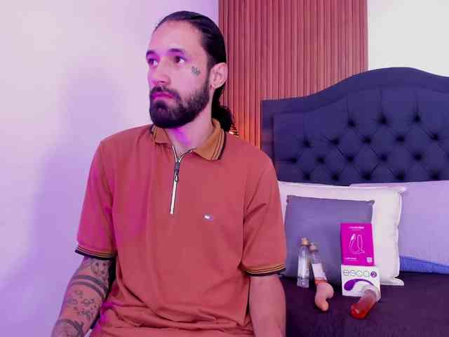 Alex-Val- Alex-Val-