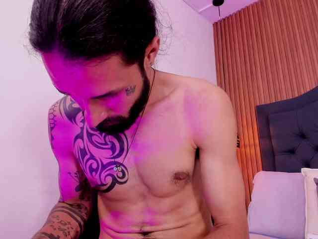 Alex-Val- Alex-Val-