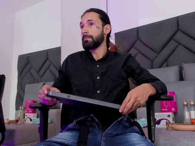 Alex-Val-