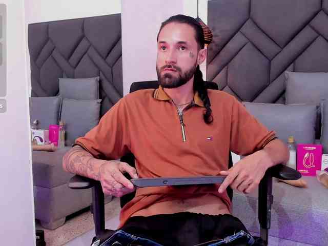 Alex-Val-