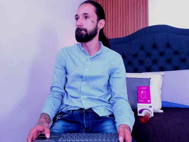 Alex-Val- Alex-Val-