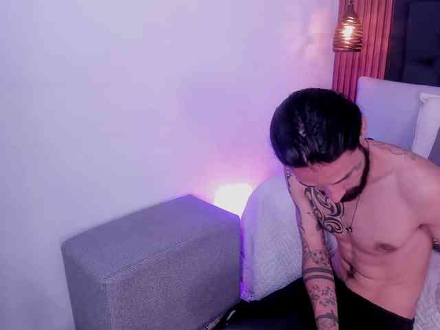 Alex-Val- Alex-Val-