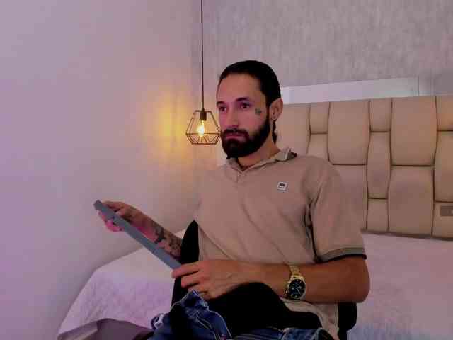 Alex-Val- Alex-Val-