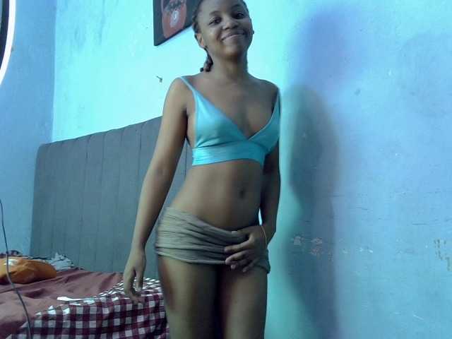 GoldenGoddess1's BongaCams show and profile