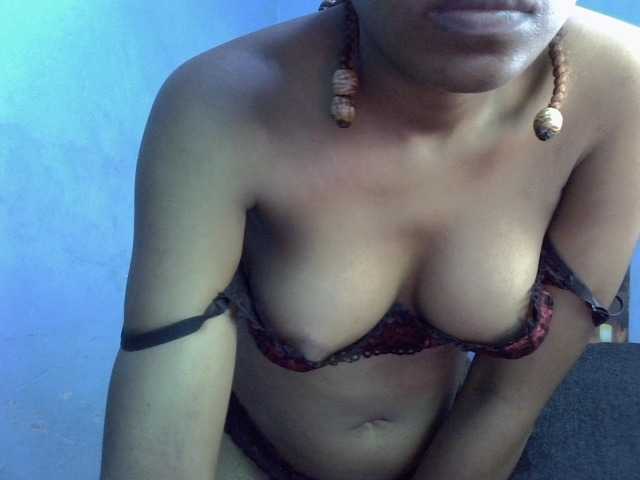 GoldenGoddess1's BongaCams show and profile