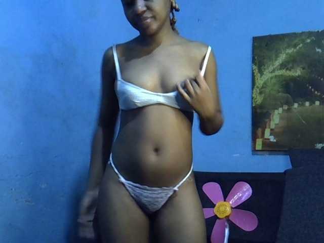 GoldenGoddess1's BongaCams show and profile