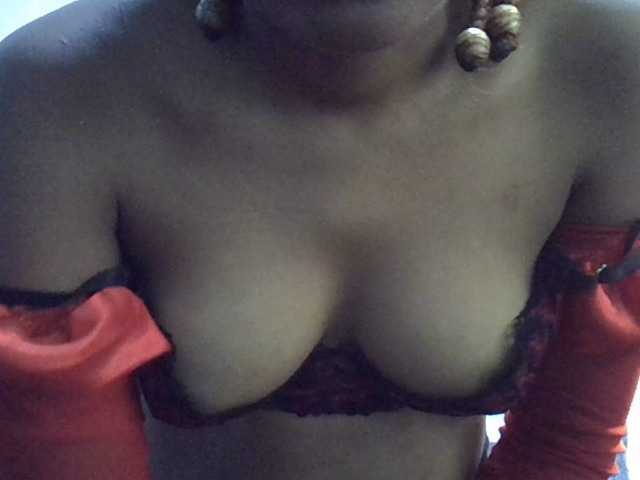 GoldenGoddess1's BongaCams show and profile