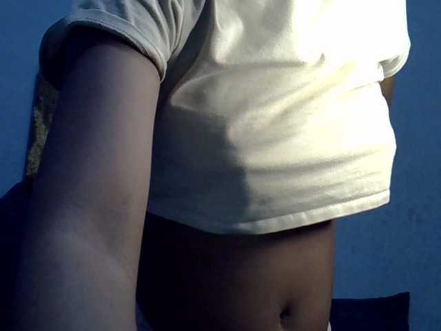 GoldenGoddess1's BongaCams show and profile