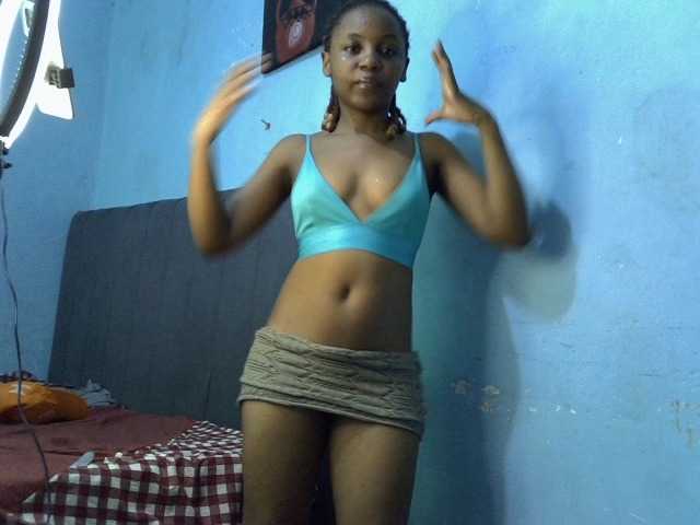 GoldenGoddess1's BongaCams show and profile