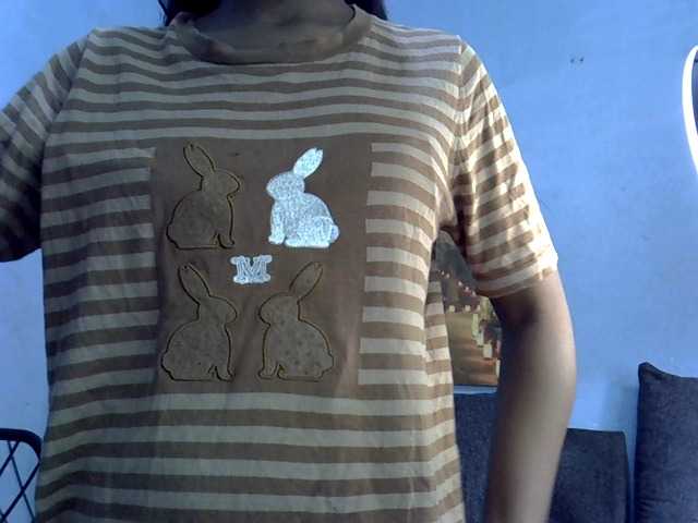 GoldenGoddess1's BongaCams show and profile