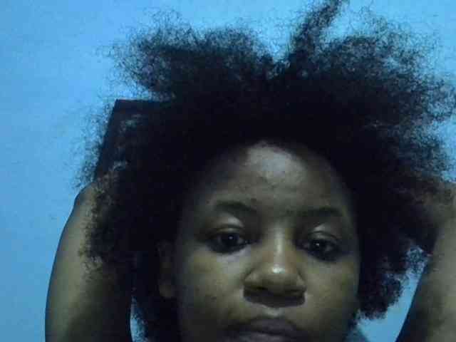 GoldenGoddess1 webcam