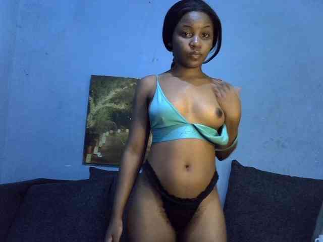 GoldenGoddess1 webcam