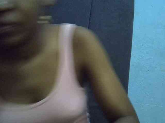 GoldenGoddess1 webcam