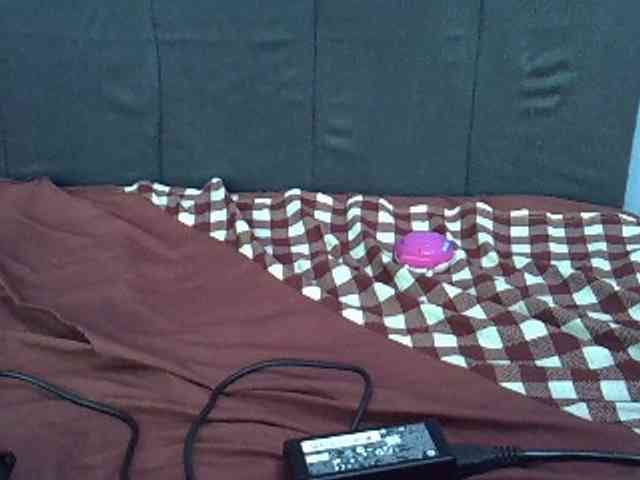 GoldenGoddess1 webcam