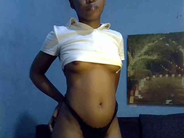 GoldenGoddess1 webcam