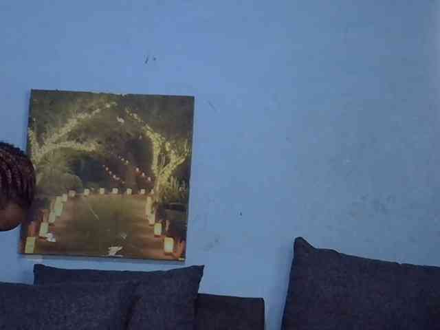 GoldenGoddess1 webcam