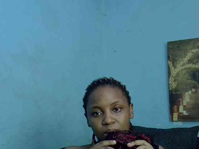 GoldenGoddess1 webcam