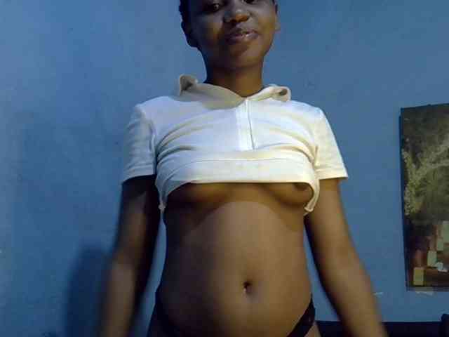 GoldenGoddess1 webcam