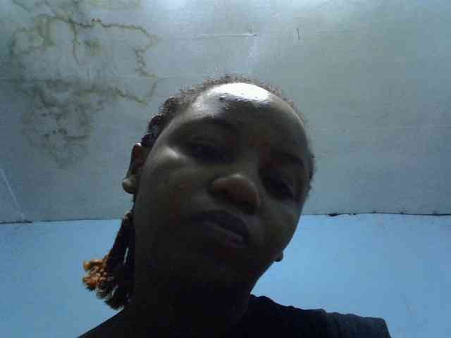 GoldenGoddess1 webcam