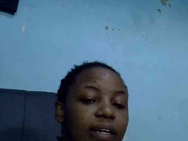 GoldenGoddess1 webcam