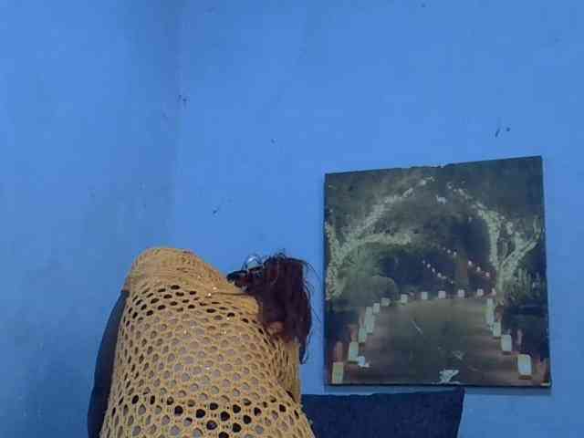 GoldenGoddess1 webcam