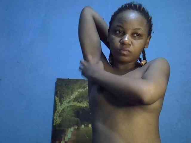 GoldenGoddess1 webcam