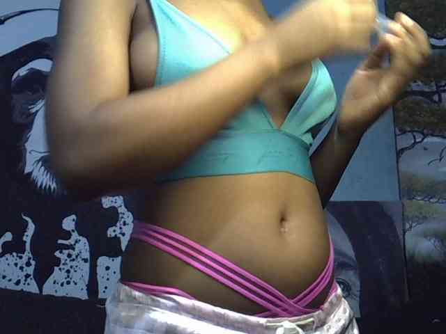 GoldenGoddess1 webcam