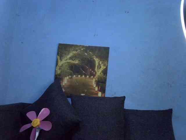 GoldenGoddess1 webcam