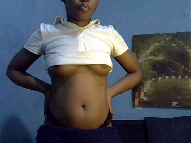 GoldenGoddess1 webcam