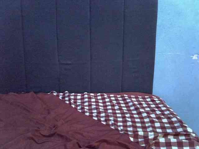 GoldenGoddess1 webcam