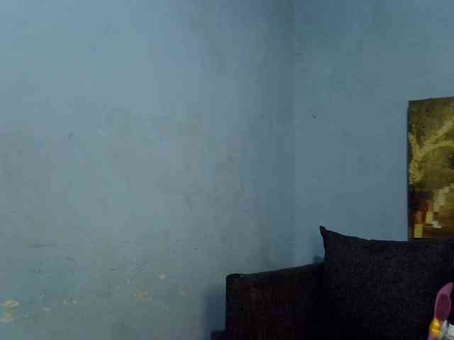 GoldenGoddess1 webcam