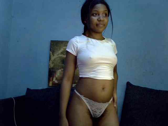 GoldenGoddess1 webcam