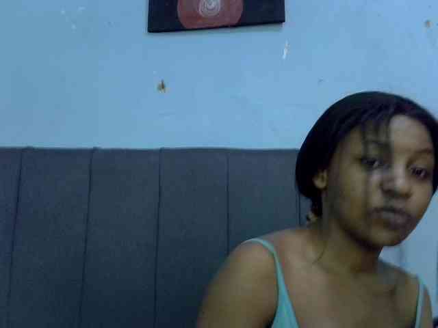 GoldenGoddess1 webcam