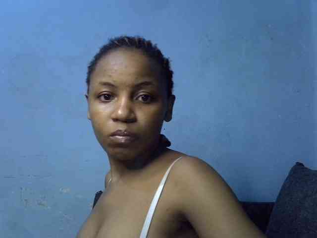 GoldenGoddess1 webcam