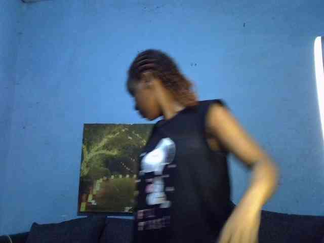 GoldenGoddess1 webcam