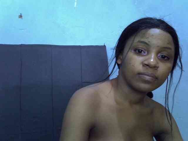 GoldenGoddess1 webcam