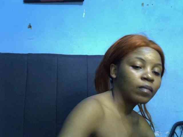 GoldenGoddess1 webcam