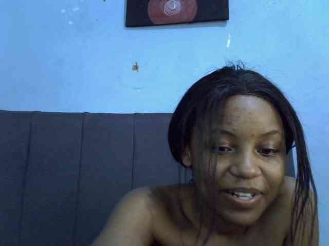 GoldenGoddess1 webcam