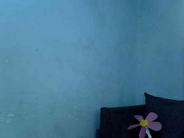 GoldenGoddess1 webcam