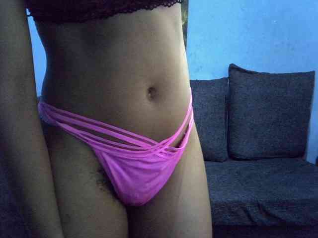 GoldenGoddess1 webcam