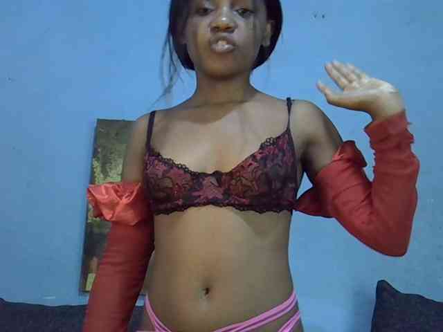 GoldenGoddess1 webcam