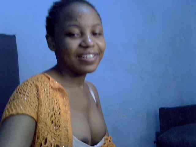 GoldenGoddess1 webcam